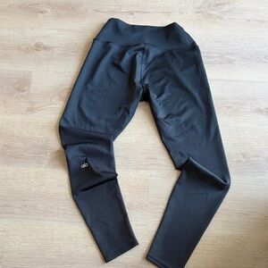 ALO Yoga Black Leggings